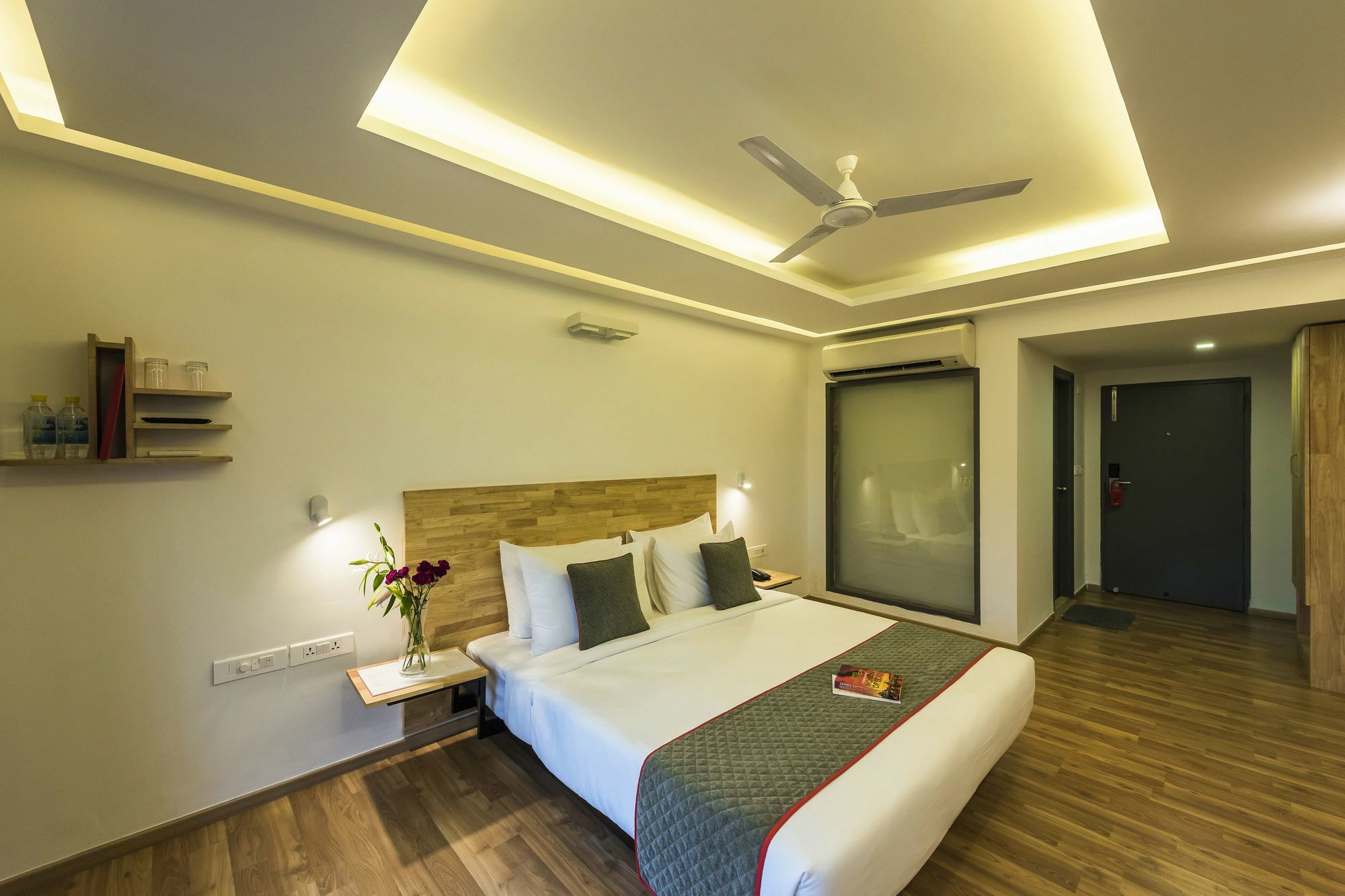 Oyo Townhouse 014 Mg Road Bangalore Exterior foto
